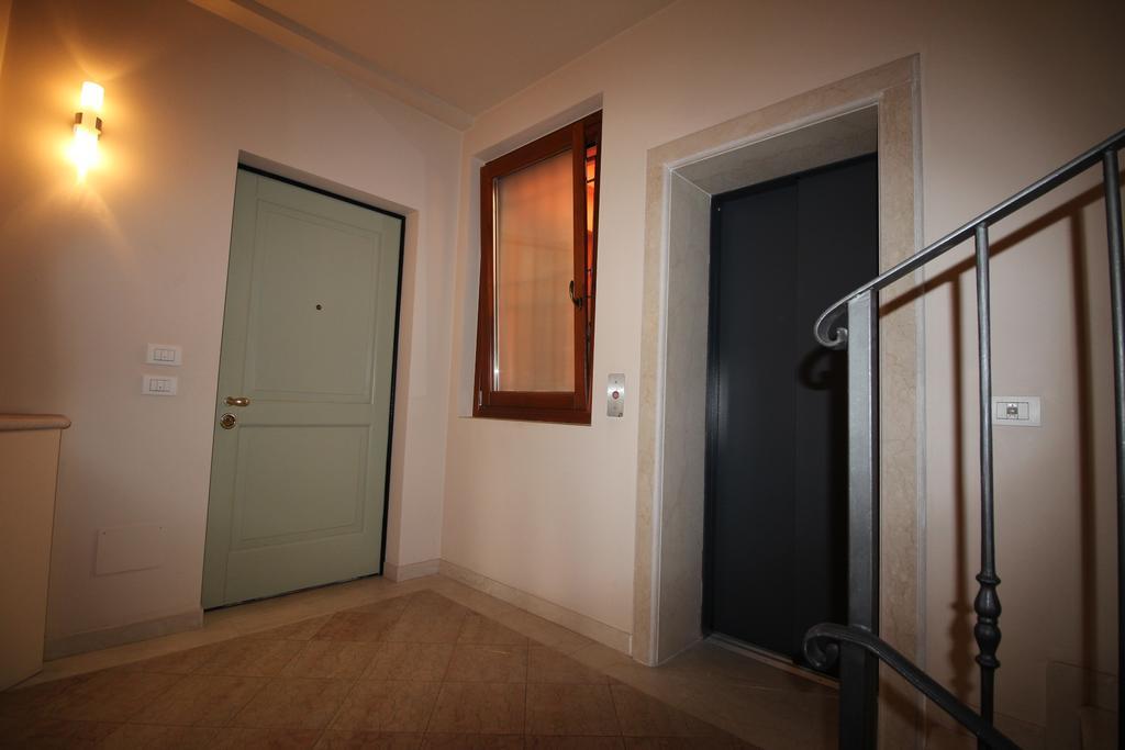 Eleganti Dimore Brescia Bagian luar foto