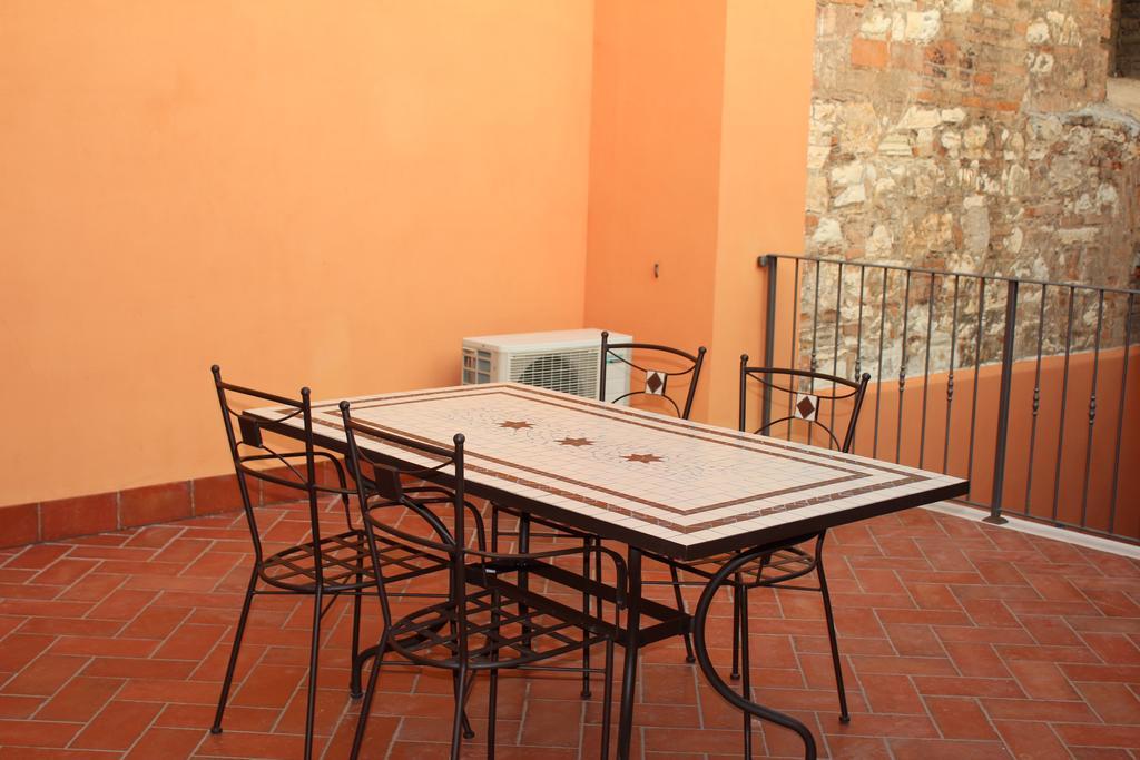 Eleganti Dimore Brescia Bagian luar foto