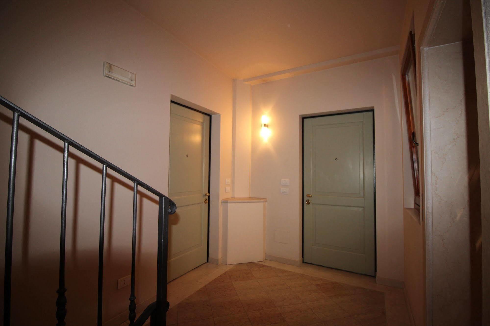 Eleganti Dimore Brescia Bagian luar foto